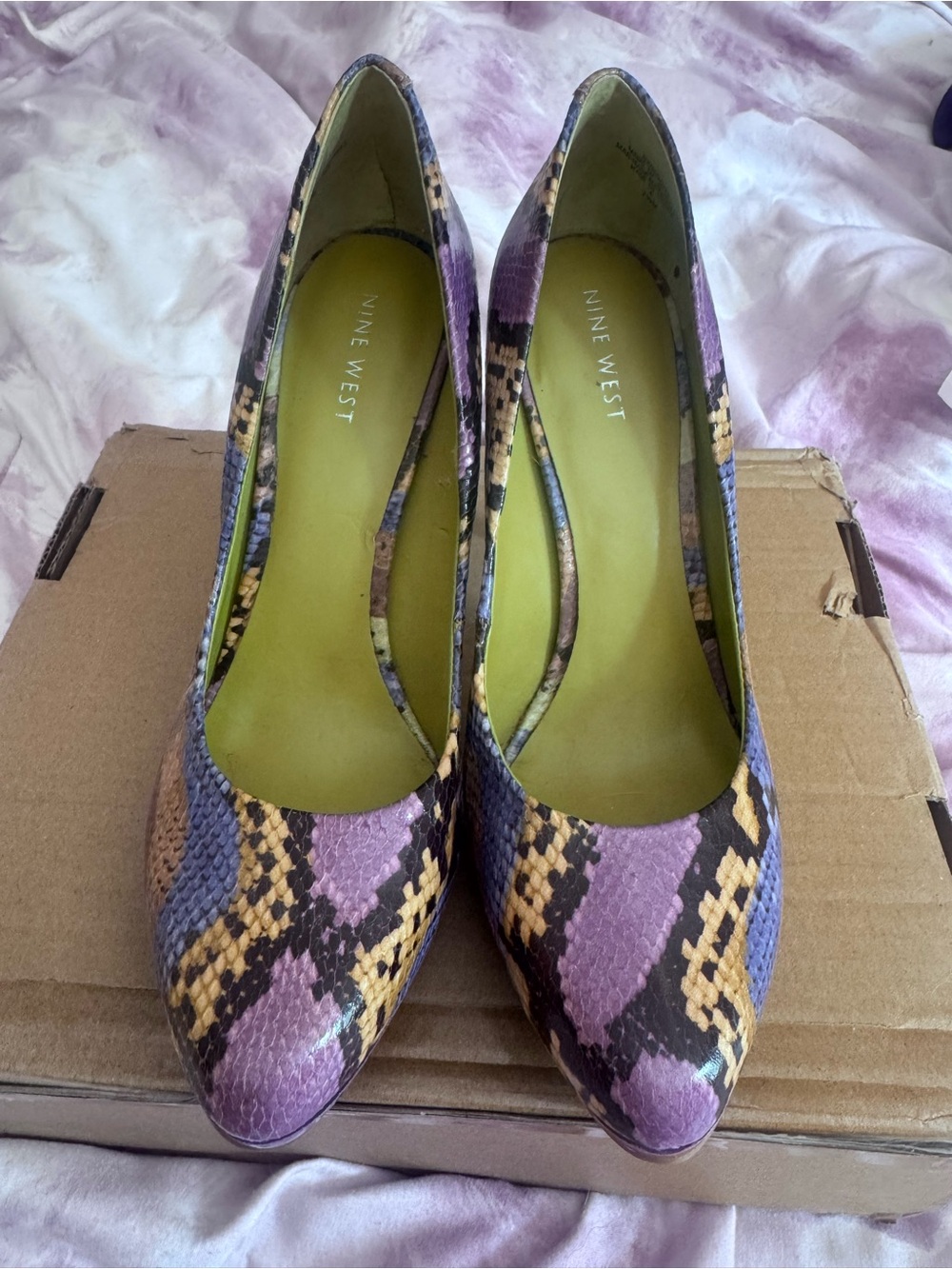 Nine West Purple lavender Snake-Print Pumps